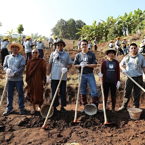 เดินหน้าโครงการตามรอยพ่อฯ ปี 5  จัดกิจกรรม “เอามื้อสามัคคี” ครั้งที่ 4 จ.เชียงใหม่