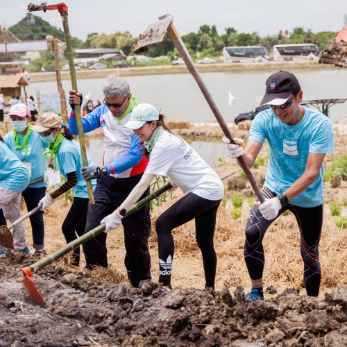 เริ่มแล้ว “พลังคนสร้างสรรค์โลก รวมพลังตามรอยพ่อของแผ่นดิน” ปี 4 เฉลิมพระเกียรติในหลวง ร.9 ครองราชย์ 70 ปี  5 ภาคีเครือข่ายรวมพลังสร้าง “ป่าสักโมเดล” ศูนย์การเรียนรู้ต้นแบบตามศาสตร์พระราชา ที่ห้วยกระแทก จ.ลพบุรี